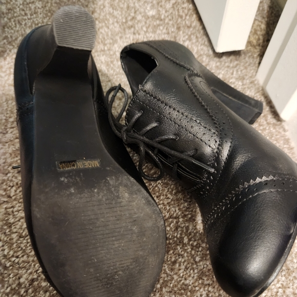 Viva Lace Up Mary Jane Booties - Picture 8 of 10